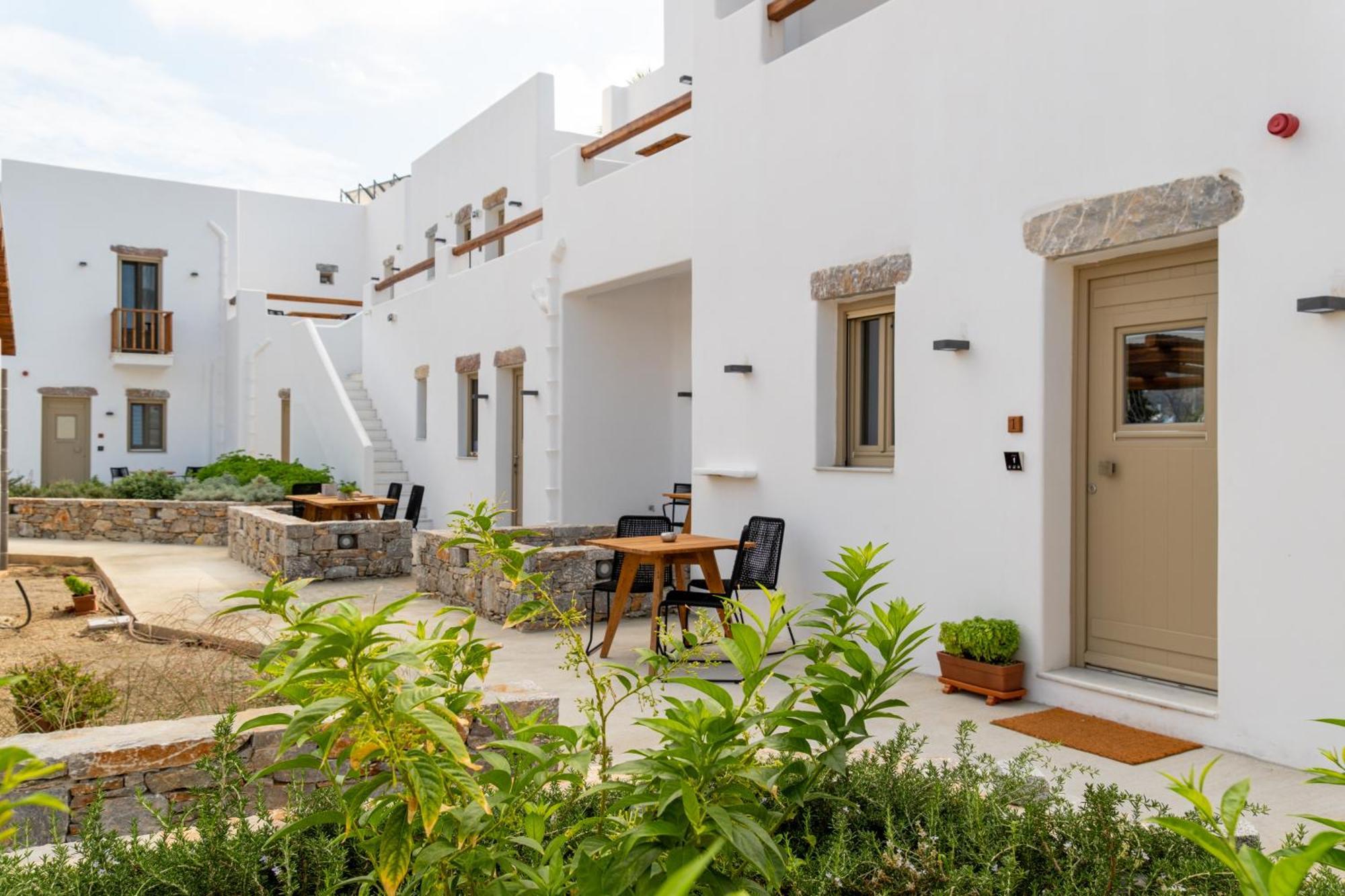 Soil Amorgos Katapola Exterior photo